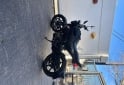 Motos - Husqvarna Svartpilen 200 2022 Nafta 3232Km - En Venta