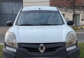 Utilitarios - Renault Kangoo 2014 Nafta 188000Km - En Venta