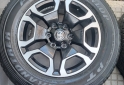 Accesorios para Autos - Juego de Llantas 18 Toyota Hilux SRX Excelentes. $2.500.000 las 4. NO BAJO PRECIO - En Venta