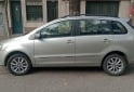 Autos - Volkswagen SURAN HIGHLINE 2014 Nafta 109700Km - En Venta