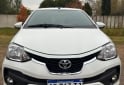 Autos - Toyota ETIOS 2017 Nafta 93000Km - En Venta