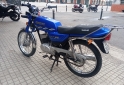Motos - Suzuki Ax 100 2022 Nafta 18500Km - En Venta