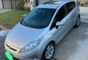Autos - Ford Fiesta kinetick titanium 2012 Nafta 200000Km - En Venta