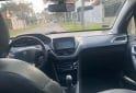 Autos - Peugeot 208 2015 Nafta 140000Km - En Venta