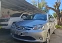 Autos - Toyota Etios xls 2014 Nafta 90000Km - En Venta