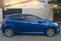 Autos - Ford Fiesta Kinetic Titanium 2011 Nafta 185000Km - En Venta