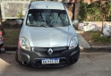 Utilitarios - Renault Kangoo ph3 confort 1.6 2016 Nafta 96824Km - En Venta