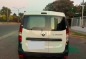 Utilitarios - Renault Kangoo adaptada 2025 GNC 52000Km - En Venta