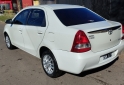 Autos - Toyota Etios xls 4p 2015 Nafta 142000Km - En Venta