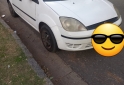 Autos - Ford 2004 2004 Nafta 111111Km - En Venta