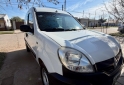 Utilitarios - Renault Kangoo confort 5as 2pl. 2016 Nafta 182000Km - En Venta
