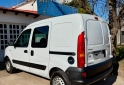 Utilitarios - Renault Kangoo confort 5as 2pl. 2016 Nafta 182000Km - En Venta