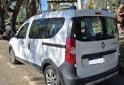 Utilitarios - Renault Kangoo Stepway 2022 Nafta 47800Km - En Venta