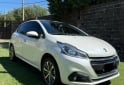 Autos - Peugeot 208 2017 Nafta 98000Km - En Venta