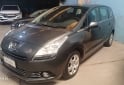 Autos - Peugeot 5008 2014 Nafta 180000Km - En Venta