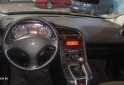 Autos - Peugeot 5008 2014 Nafta 180000Km - En Venta