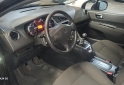 Autos - Peugeot 5008 2014 Nafta 180000Km - En Venta