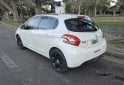 Autos - Peugeot 208 2015 Nafta 82000Km - En Venta
