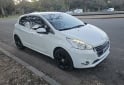 Autos - Peugeot 208 2015 Nafta 82000Km - En Venta