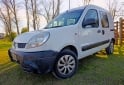 Utilitarios - Renault Kangoo 5 plazas 2012 Nafta 230000Km - En Venta
