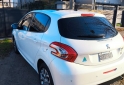 Autos - Peugeot 208 touchscreen 2015 Nafta 186000Km - En Venta