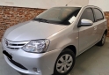Autos - Toyota Etios 2015 Nafta 90000Km - En Venta