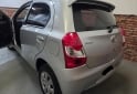 Autos - Toyota Etios 2015 Nafta 90000Km - En Venta