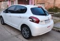 Autos - Peugeot 208 Feline 2018 Nafta 60500Km - En Venta