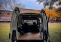 Utilitarios - Renault Kangoo 2015 Nafta 128000Km - En Venta
