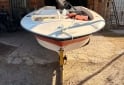 Embarcaciones - Bote de 5mts con motor. Papeles - En Venta