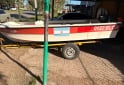 Embarcaciones - Bote de 5mts con motor. Papeles - En Venta