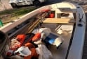 Embarcaciones - Bote de 5mts con motor. Papeles - En Venta