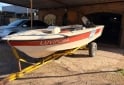 Embarcaciones - Bote de 5mts con motor. Papeles - En Venta