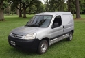 Utilitarios - Peugeot Partner furg�n confort 2011 Diesel 210000Km - En Venta