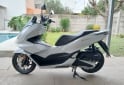 Motos - Honda PCX 160 2026 Nafta 1400Km - En Venta
