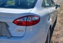Autos - Ford Fiesta 2015 Nafta 67170Km - En Venta