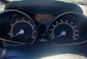 Autos - Ford Fiesta 2015 Nafta 67170Km - En Venta