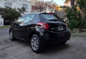 Autos - Peugeot 208 2015 Nafta 110000Km - En Venta