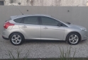 Autos - Ford 5 puertas 2015 Nafta 162000Km - En Venta