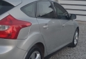 Autos - Ford 5 puertas 2015 Nafta 162000Km - En Venta