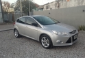 Autos - Ford 5 puertas 2015 Nafta 162000Km - En Venta