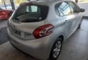 Autos - Peugeot 208 Allure Touchscreen 1. 2015 Nafta 136000Km - En Venta