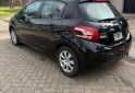 Autos - Peugeot 208 2013 GNC 130000Km - En Venta
