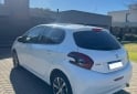 Autos - Peugeot 208 2018 Nafta 40000Km - En Venta