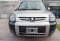 Utilitarios - Peugeot Partner patagonica 2010 Diesel 203000Km - En Venta