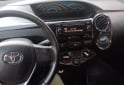 Autos - Toyota Etios xls 2014 Nafta 136500Km - En Venta