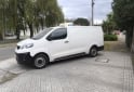 Utilitarios - Peugeot Expert 2022 Diesel 62000Km - En Venta