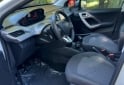 Autos - Peugeot 208 2017 Nafta 69000Km - En Venta