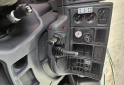 Camiones y Grúas - Scania p310 6 cilindros a bomba - En Venta