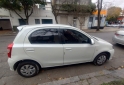 Autos - Toyota Etios xs 2017 Nafta 138000Km - En Venta
